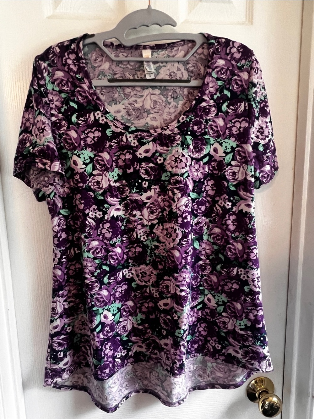 LuLaRoe Purple Floral Short Sleeve Classic Tee